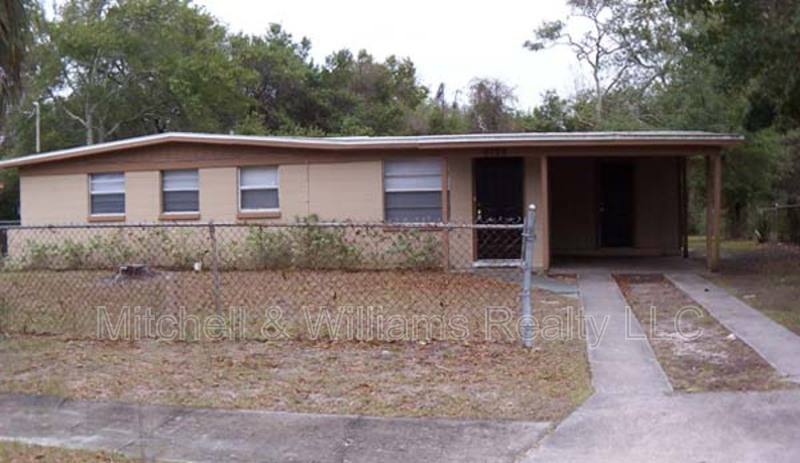House for rent at 9729 Waynesboro Ave, Jacksonville, FL 32208