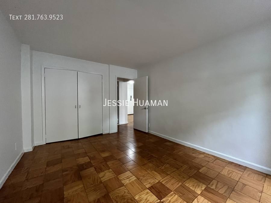 Apartment for rent at 236 E 36th St #HI, New York, NY 10016