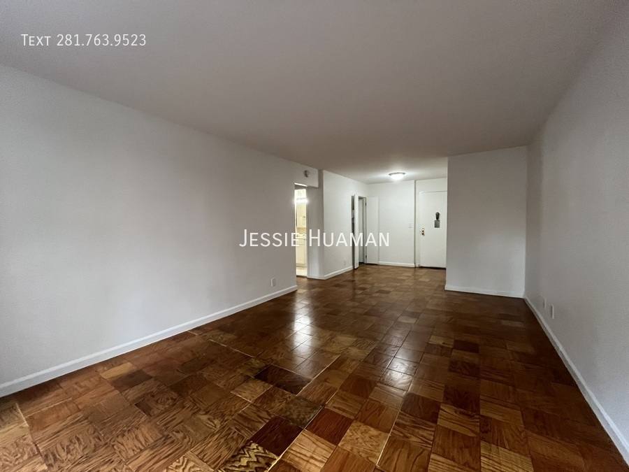 Apartment for rent at 236 E 36th St #HI, New York, NY 10016
