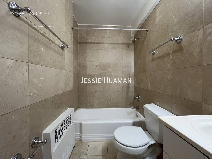 Apartment for rent at 236 E 36th St #HI, New York, NY 10016
