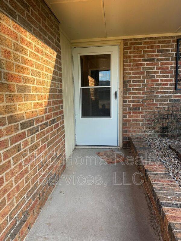 House for rent at 118 SW 1st St, Oklahoma City, OK 73160