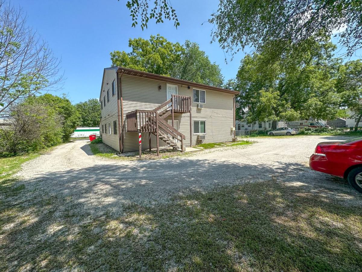 Apartment for rent at 321 Stanton Ave, Ames, IA 50014