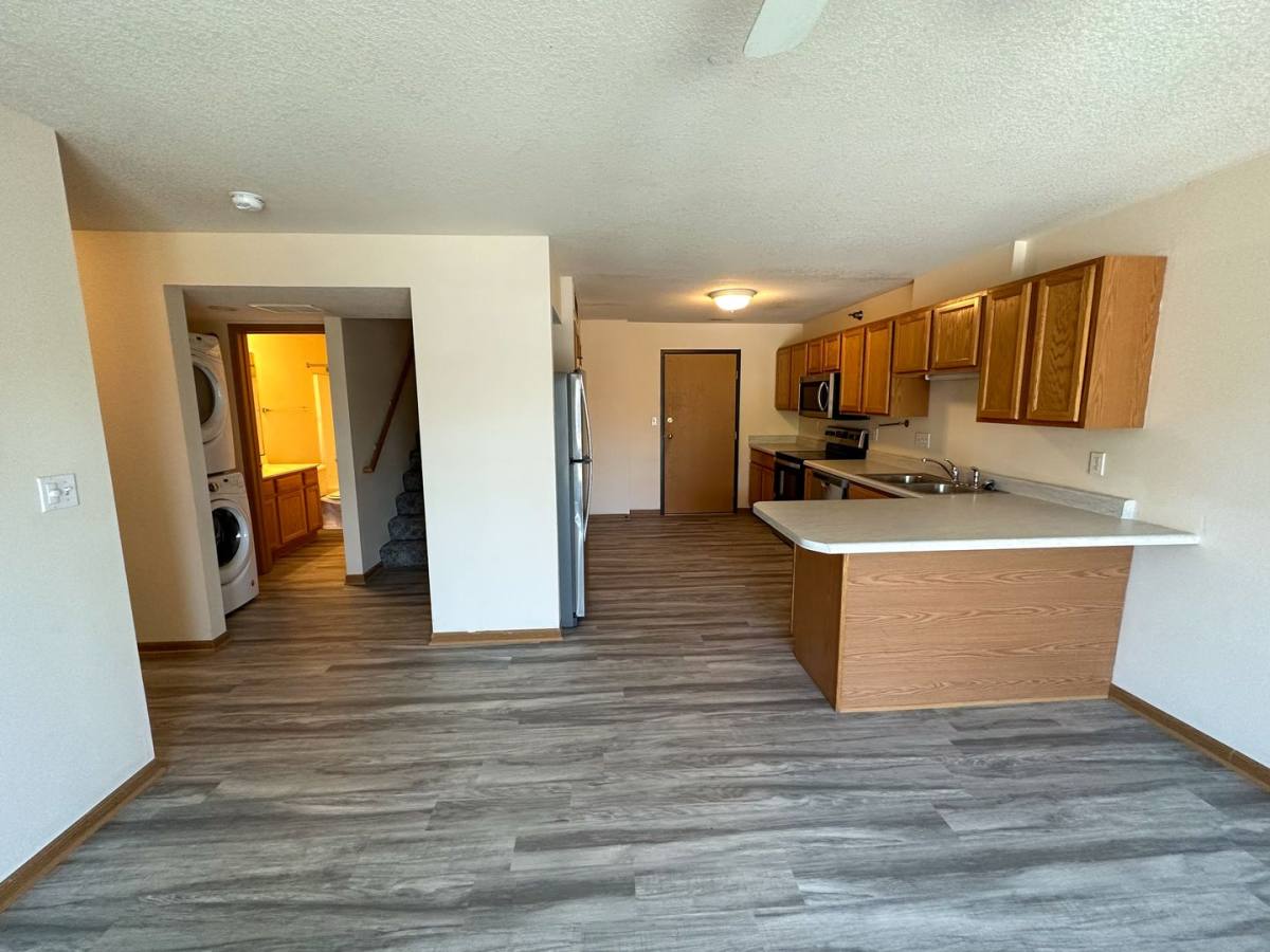 Apartment for rent at 121 Beach Ave, Ames, IA 50014