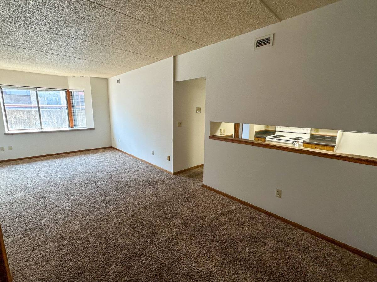 Apartment for rent at 246 N Hyland Ave, Ames, IA 50014