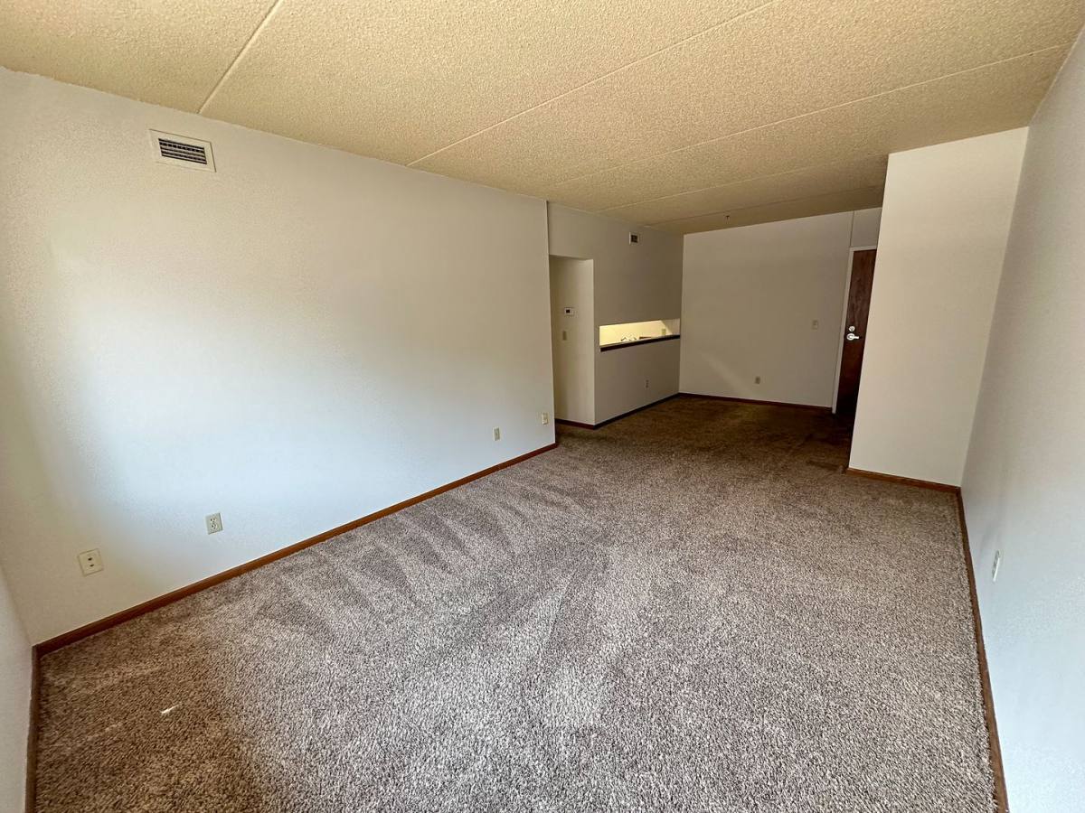 Apartment for rent at 246 N Hyland Ave, Ames, IA 50014
