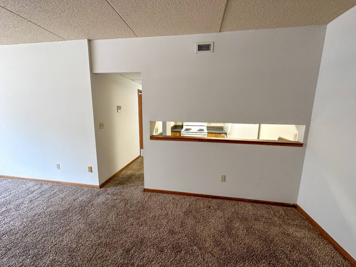 Apartment for rent at 246 N Hyland Ave, Ames, IA 50014