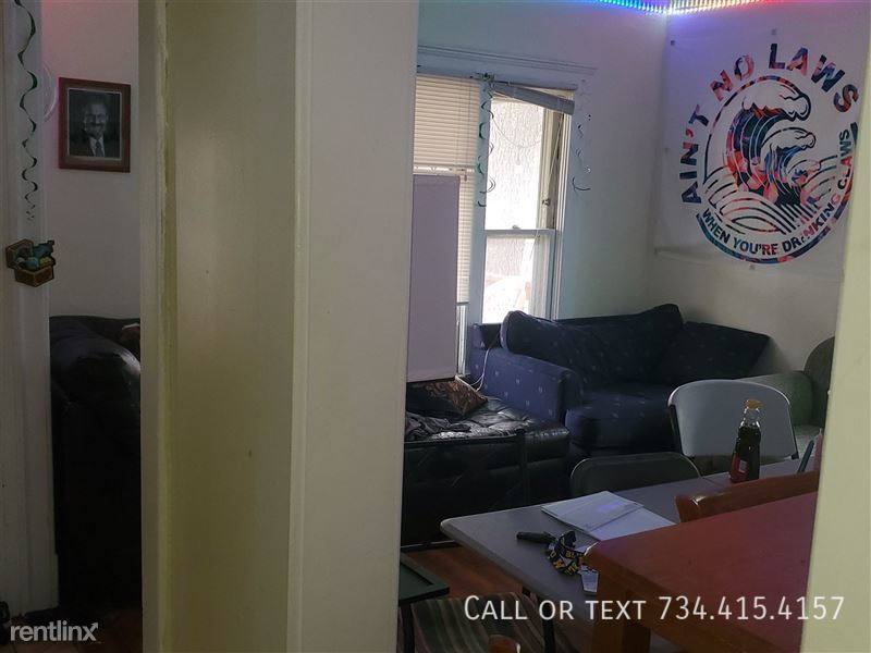 House for rent at 936 Mary St, Ann Arbor, MI 48104
