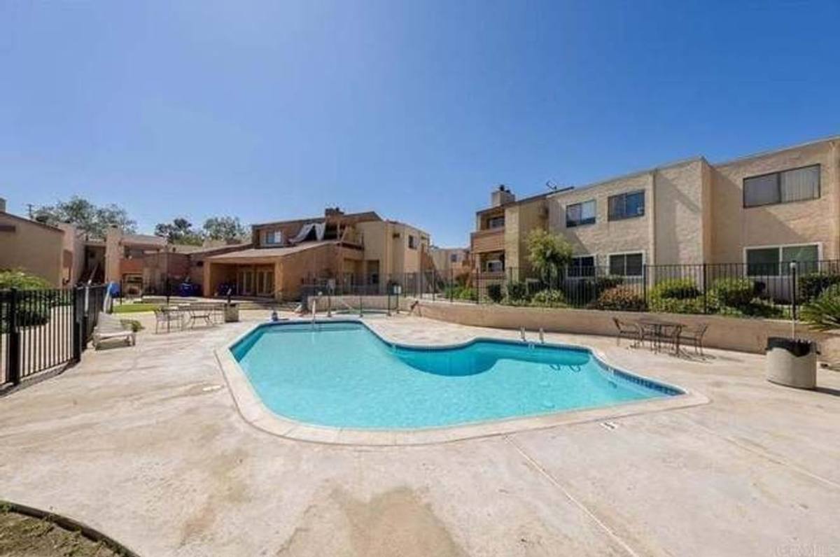 Condo for rent at 2920 Briarwood Rd, Bonita, CA 91902