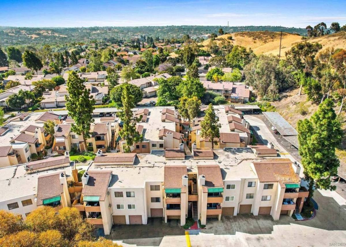 Condo for rent at 2920 Briarwood Rd, Bonita, CA 91902