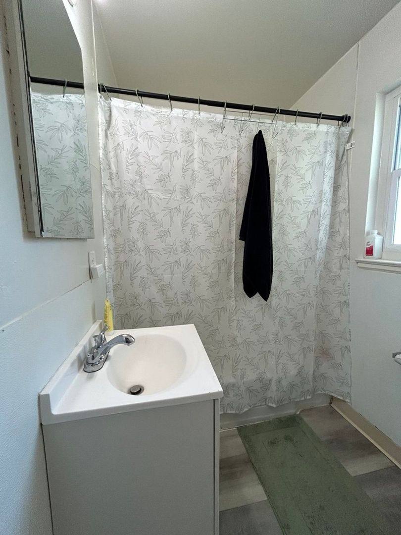 Apartment for rent at 1510 N Brooks Ave, Fresno, CA 93728