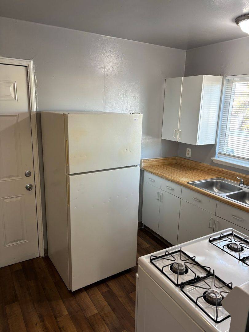 Apartment for rent at 1510 N Brooks Ave, Fresno, CA 93728