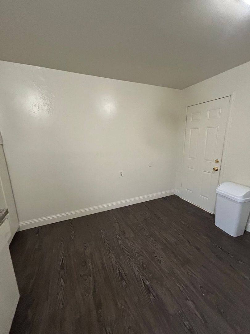 Apartment for rent at 1510 N Brooks Ave, Fresno, CA 93728