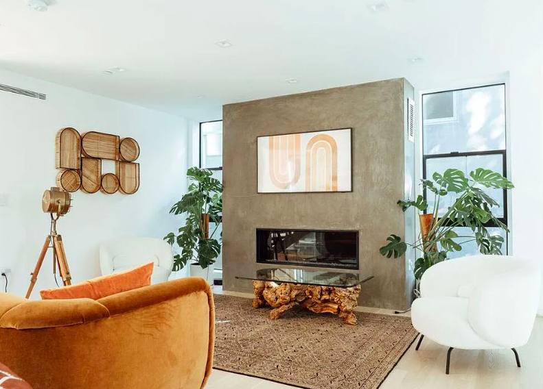 Apartment for rent at 115 Park Place, Venice, CA 90291