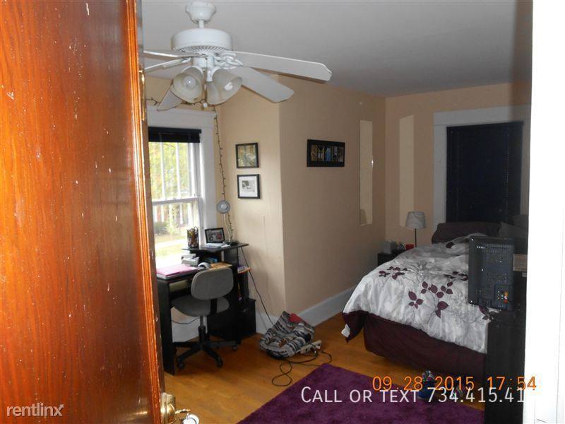 House for rent at 518 Lawrence St, Ann Arbor, MI 48104