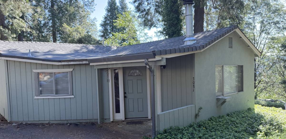 House for rent at 3081 Caldwell Dr, Camino, CA 95709