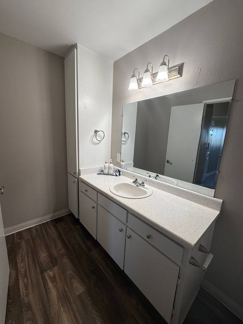 Apartment for rent at 250 S Rose St, Escondido, CA 92027