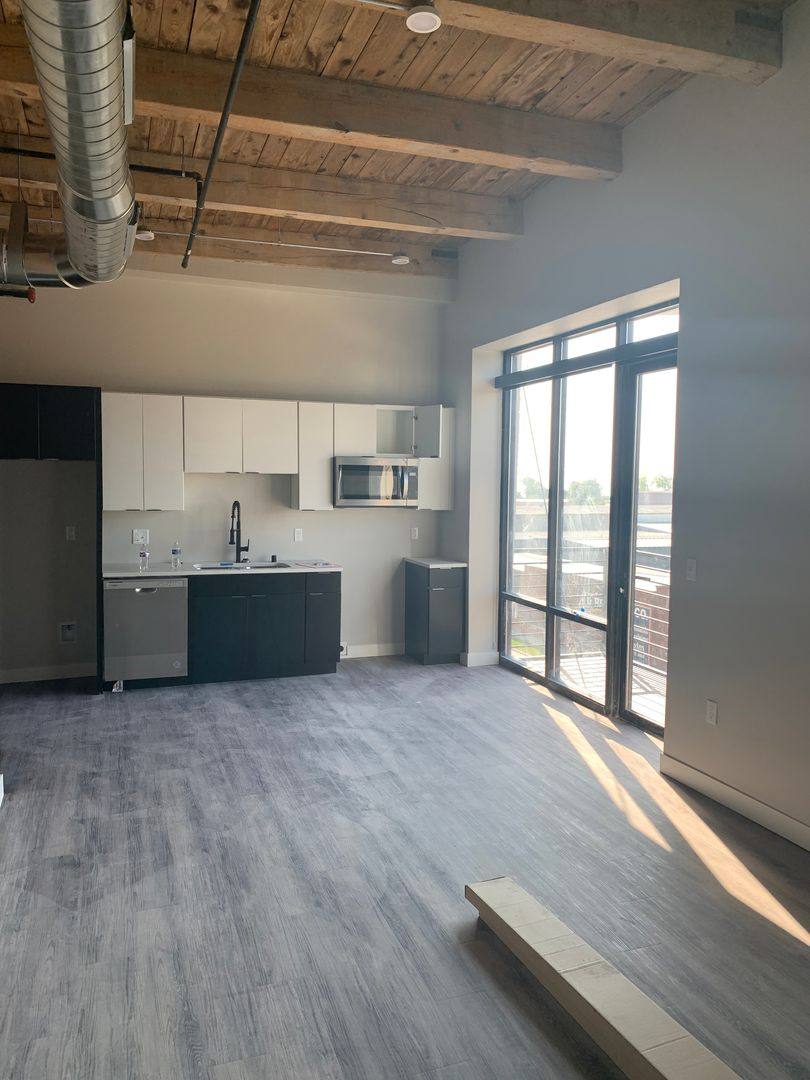 Apartment for rent at 8 W 9th Ave, Oshkosh, WI 54902