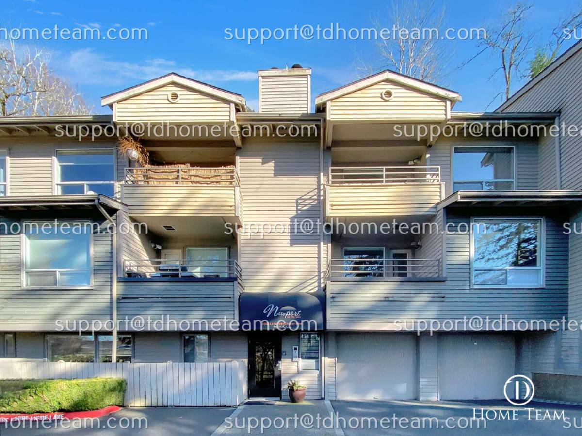 Apartment for rent at 3520 Lake Washington Blvd SE #101, Bellevue, WA 98006