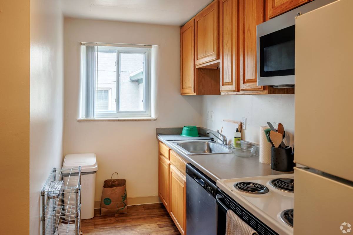 Apartment for rent at 955 16th St, Boulder, CO 80302