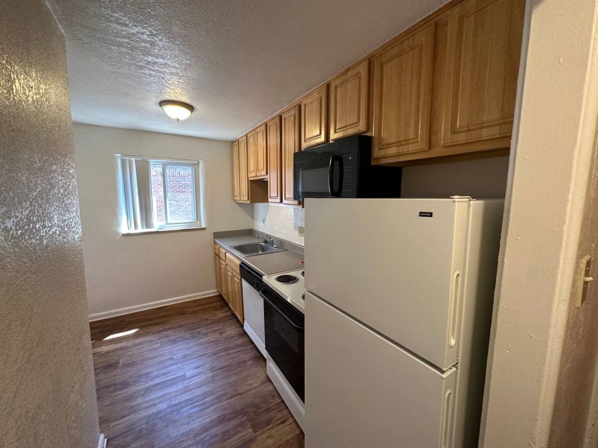 Apartment for rent at 955 16th St, Boulder, CO 80302