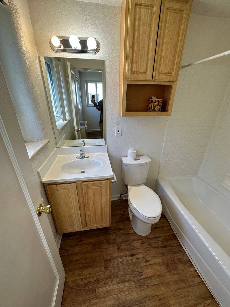 Apartment for rent at 955 16th St, Boulder, CO 80302