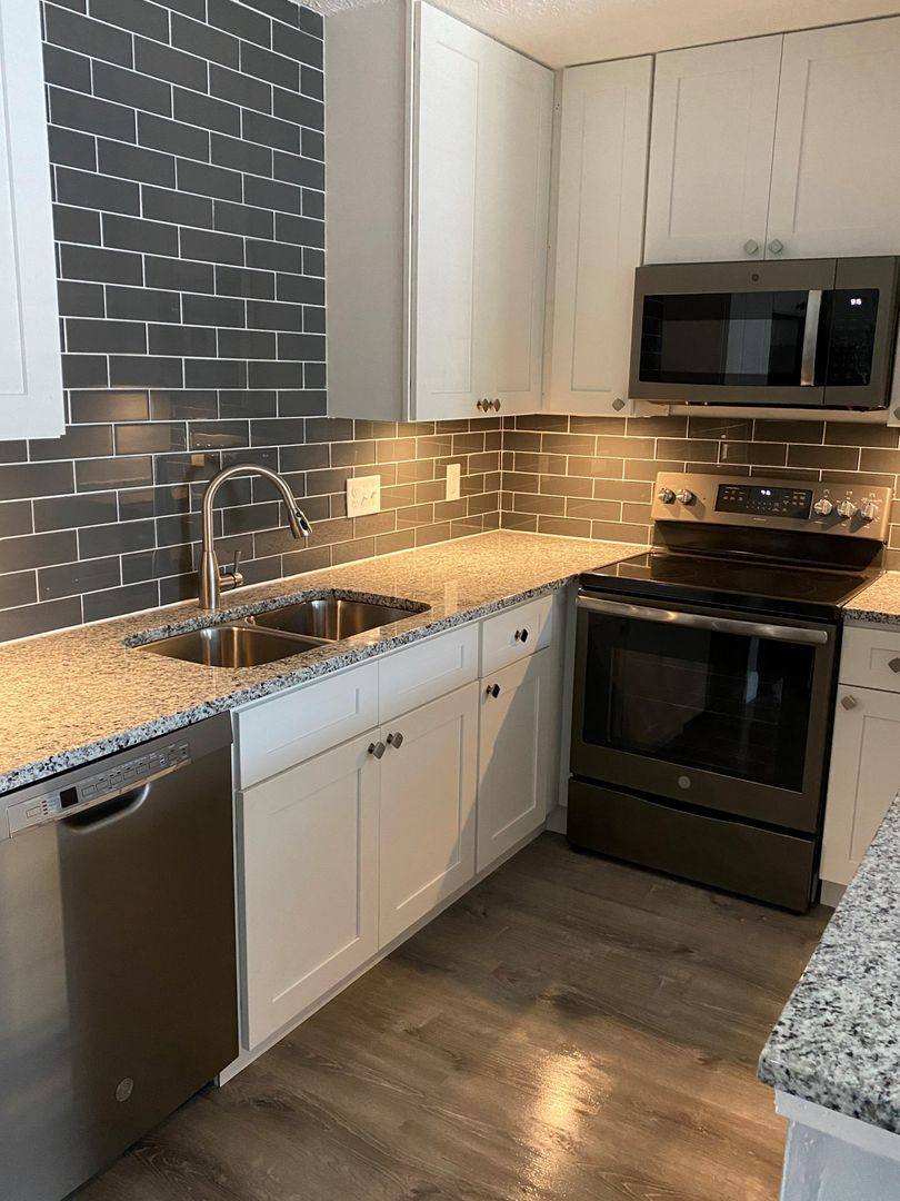 Apartment for rent at 3823-3853 Copperfield, Grove City, OH 43123