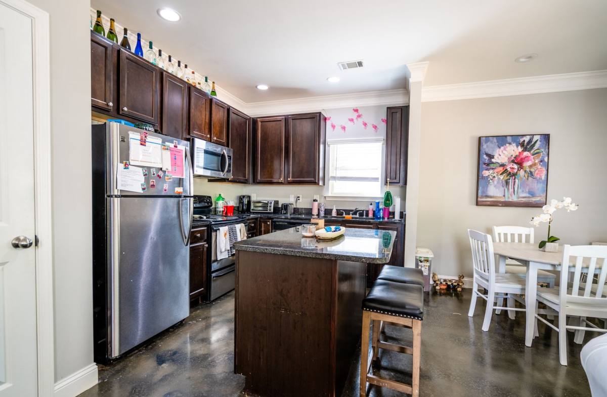 Apartment for rent at 708 Old Central Rd, Central, SC 29630