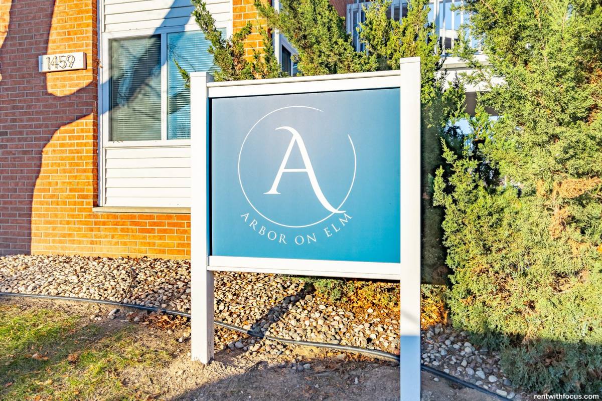 Apartment for rent at 1459-1465 Elm St, Green Bay, WI 54302