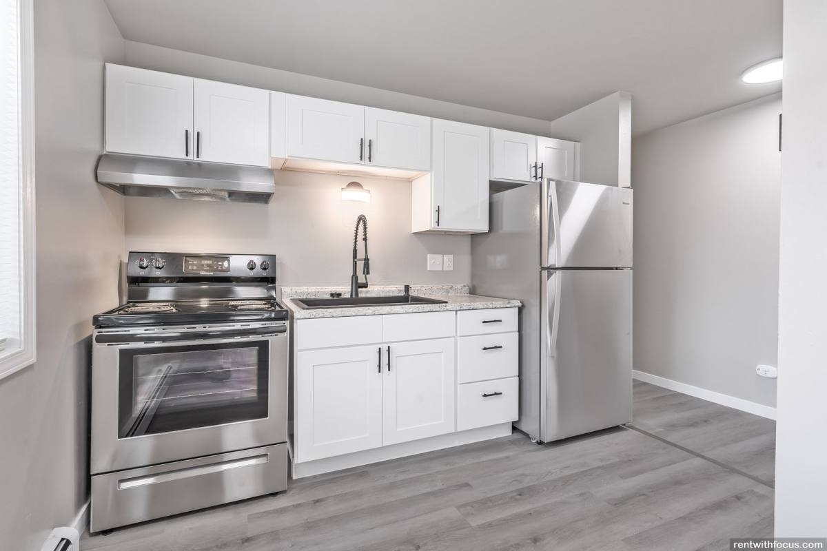 Apartment for rent at 1459-1465 Elm St, Green Bay, WI 54302