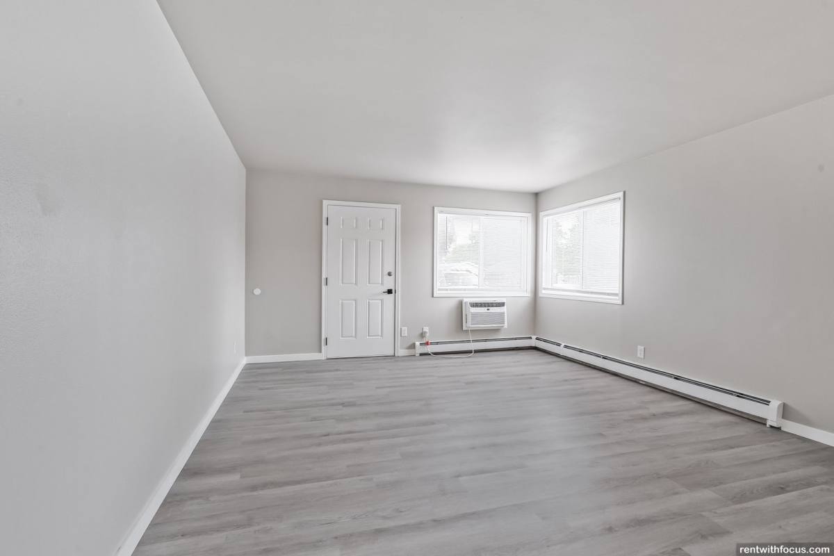 Apartment for rent at 1459-1465 Elm St, Green Bay, WI 54302