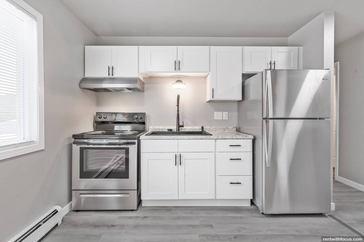 Apartment for rent at 1459-1465 Elm St, Green Bay, WI 54302