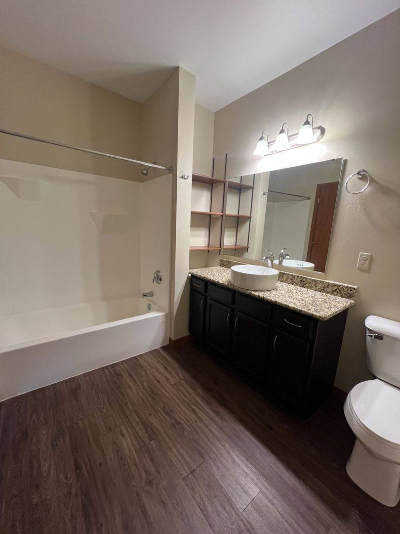 Apartment for rent at 401 N Washington St, Green Bay, WI 54301