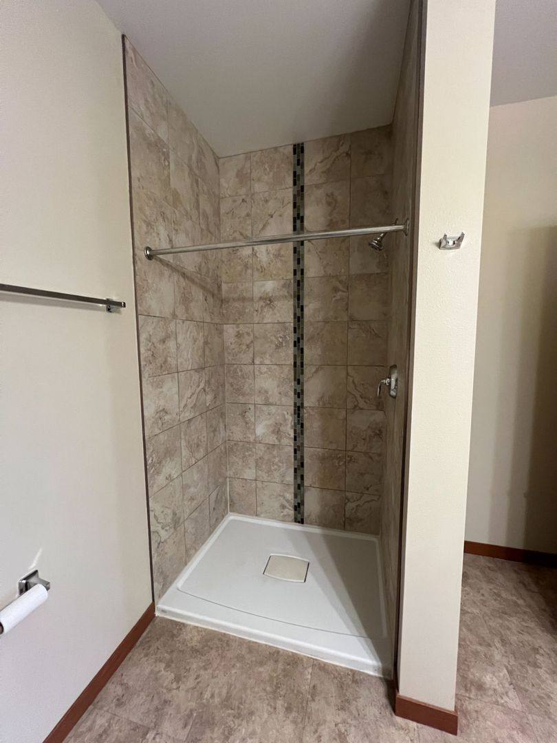 Apartment for rent at 401 N Washington St, Green Bay, WI 54301