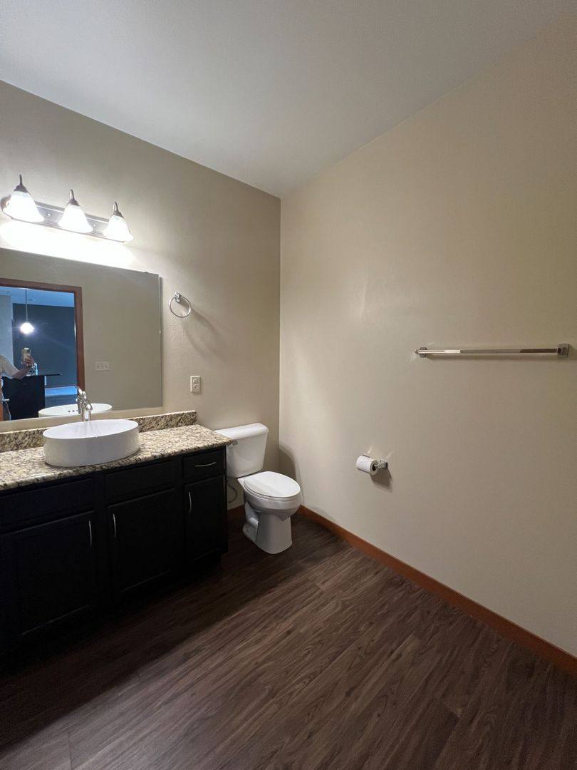 Apartment for rent at 401 N Washington St, Green Bay, WI 54301