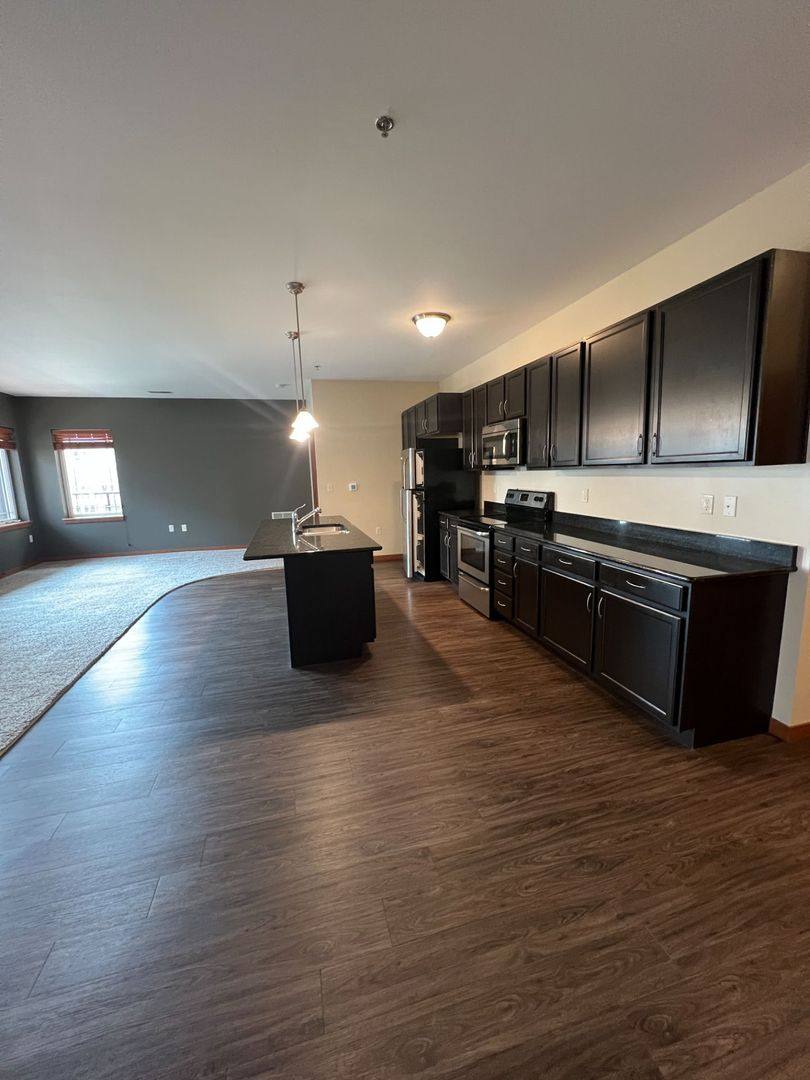 Apartment for rent at 401 N Washington St, Green Bay, WI 54301