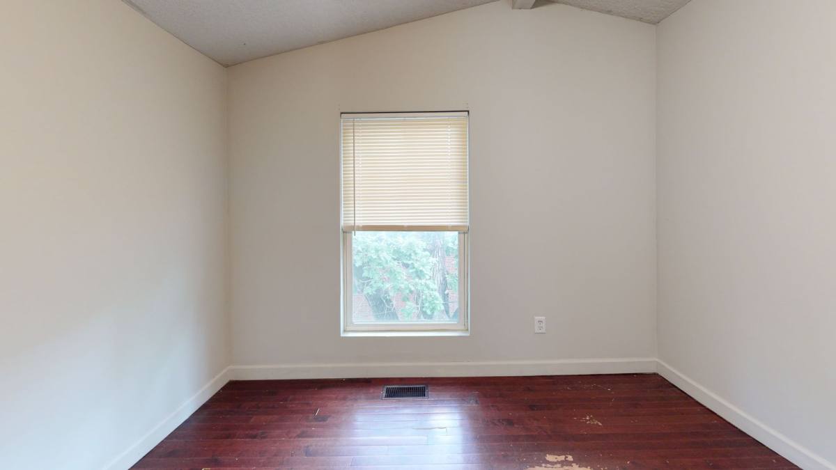 Apartment for rent at 520 12th Ave SE, Minneapolis, MN 55414