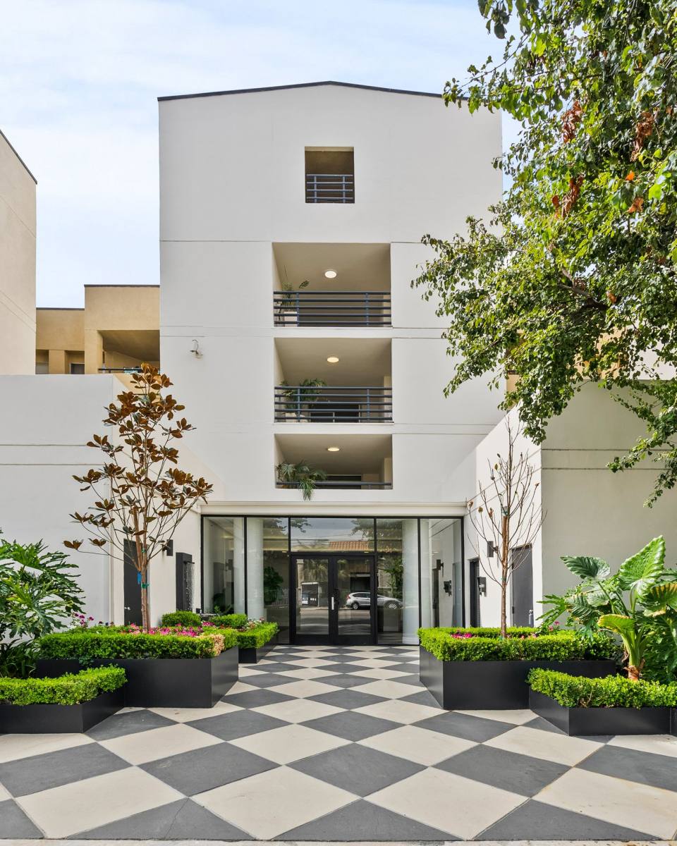 Apartment for rent at Terraces at the Lake, 16550 Vanowen St, Van Nuys, CA 91406