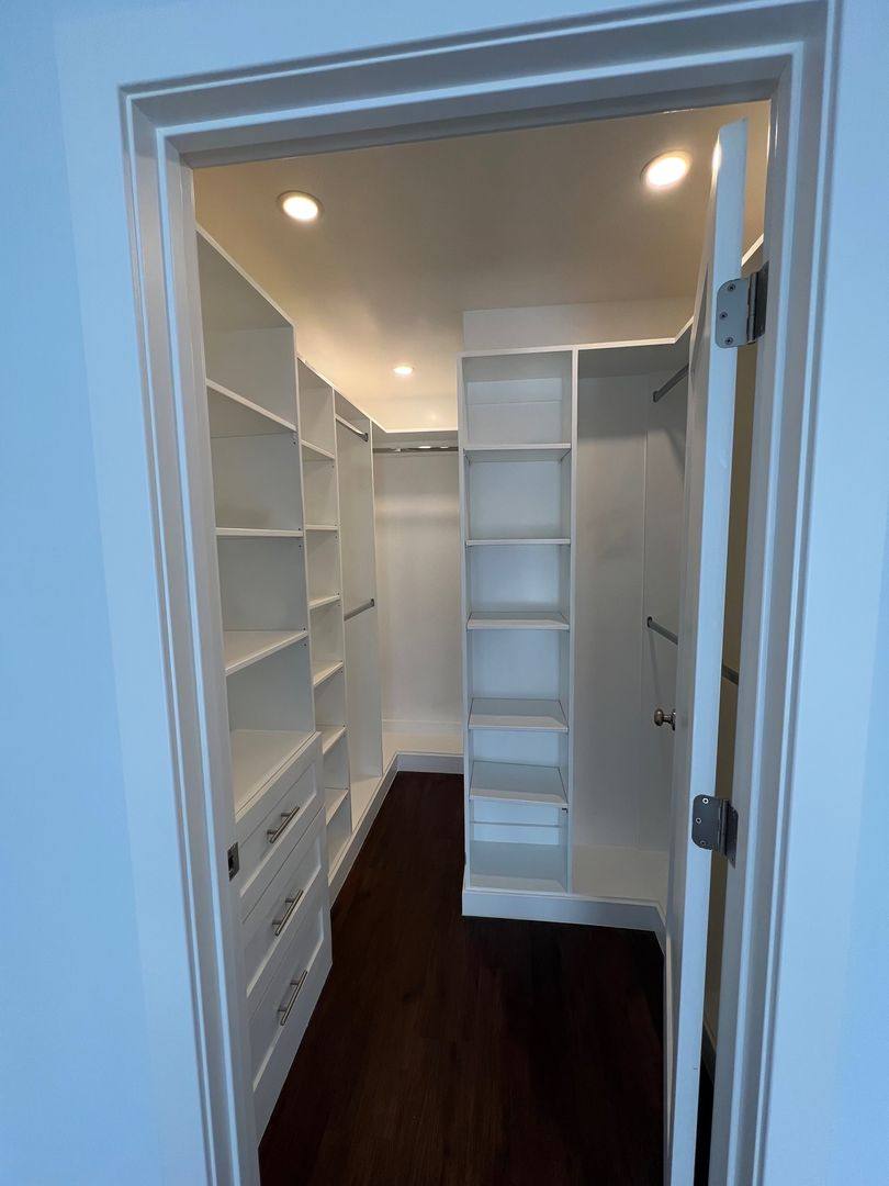 Apartment for rent at 16550 Vanowen St, Van Nuys, CA 91406
