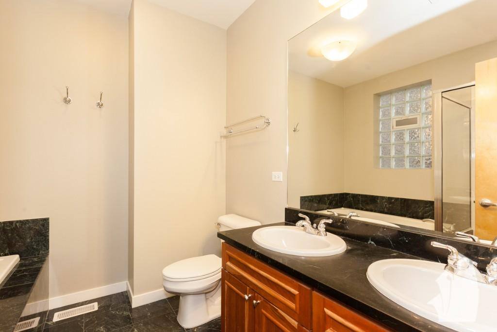 Apartment for rent at 2035 W Crystal #1, Chicago, IL 60622