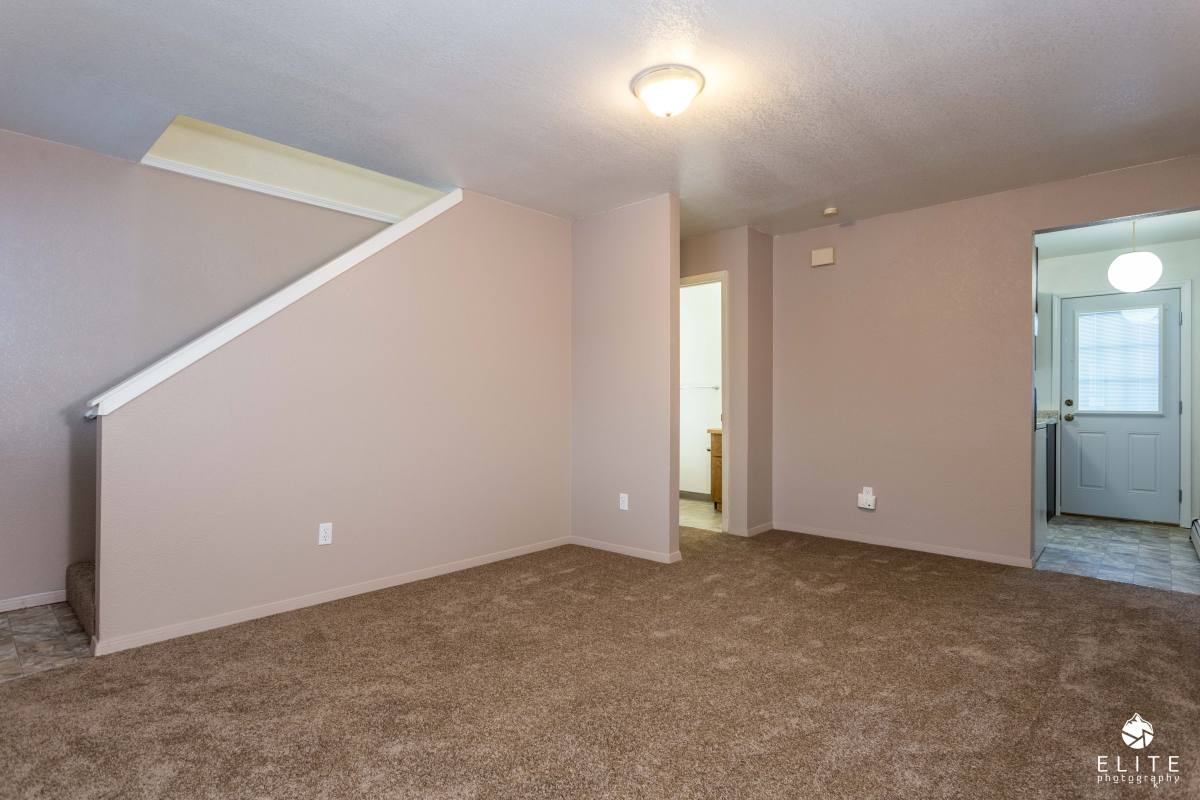 Townhouse for rent at 8121 E 16th Ave #3, Anchorage, AK 99504