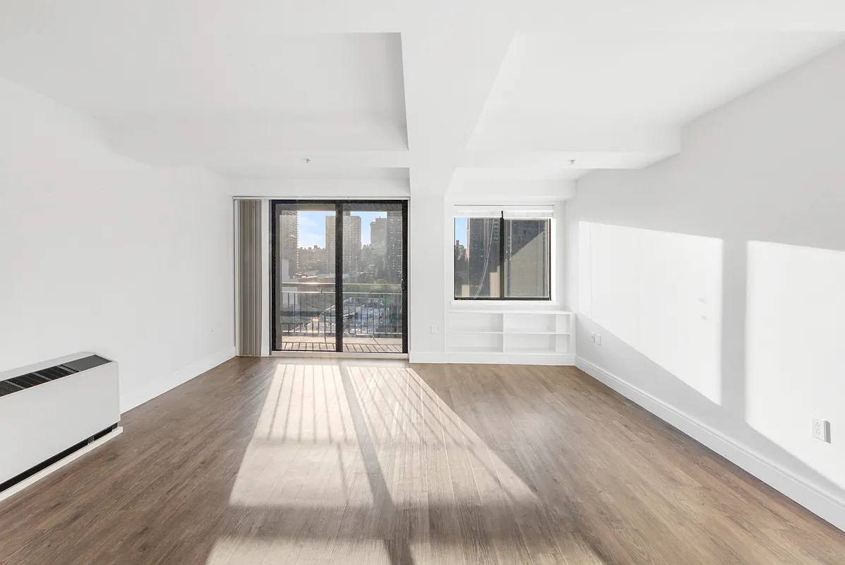 Apartment for rent at 354 E 91st St #908, New York, NY 10128