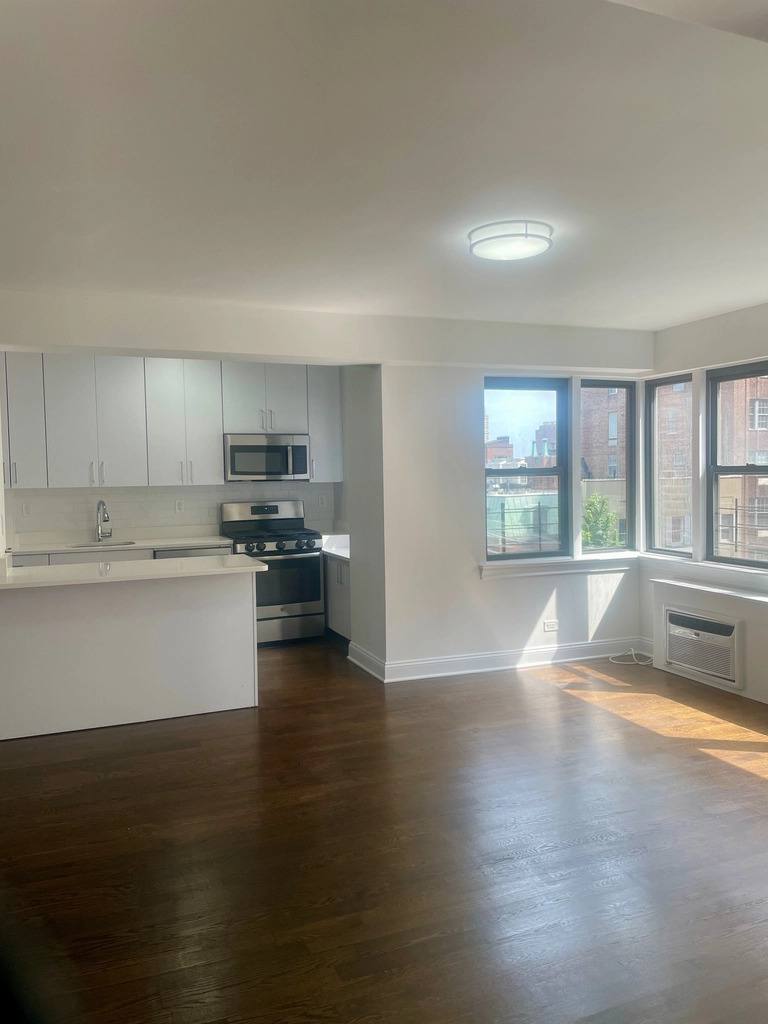 Apartment for rent at 20 Beekman Place #7FG, New York, NY 10022