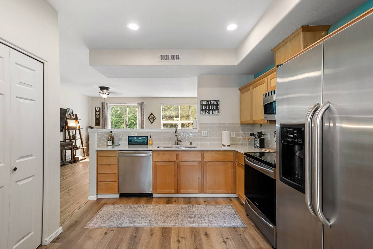 Townhouse for rent at 13040 SW Caddy Place, Portland, OR 97223