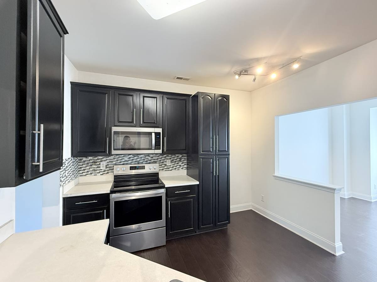 Townhouse for rent at 9858 Treeside Lane, Matthews, NC 28105