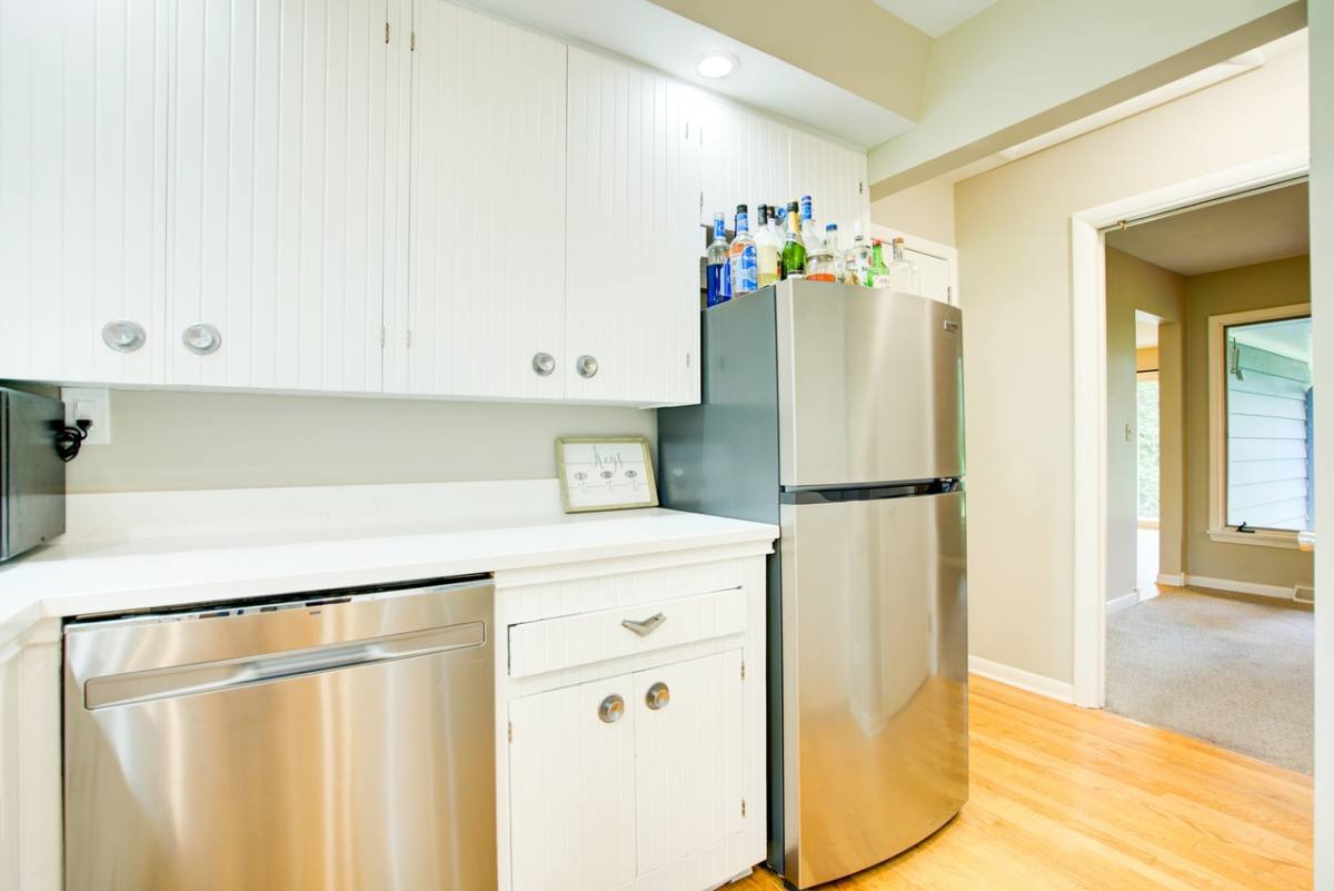 House for rent at 24W360 Hemlock Lane, Naperville, IL 60540