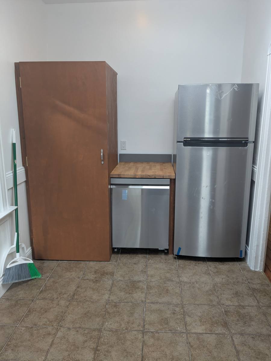 Apartment for rent at 63 Hamilton Place #63, Oakland, CA 94612