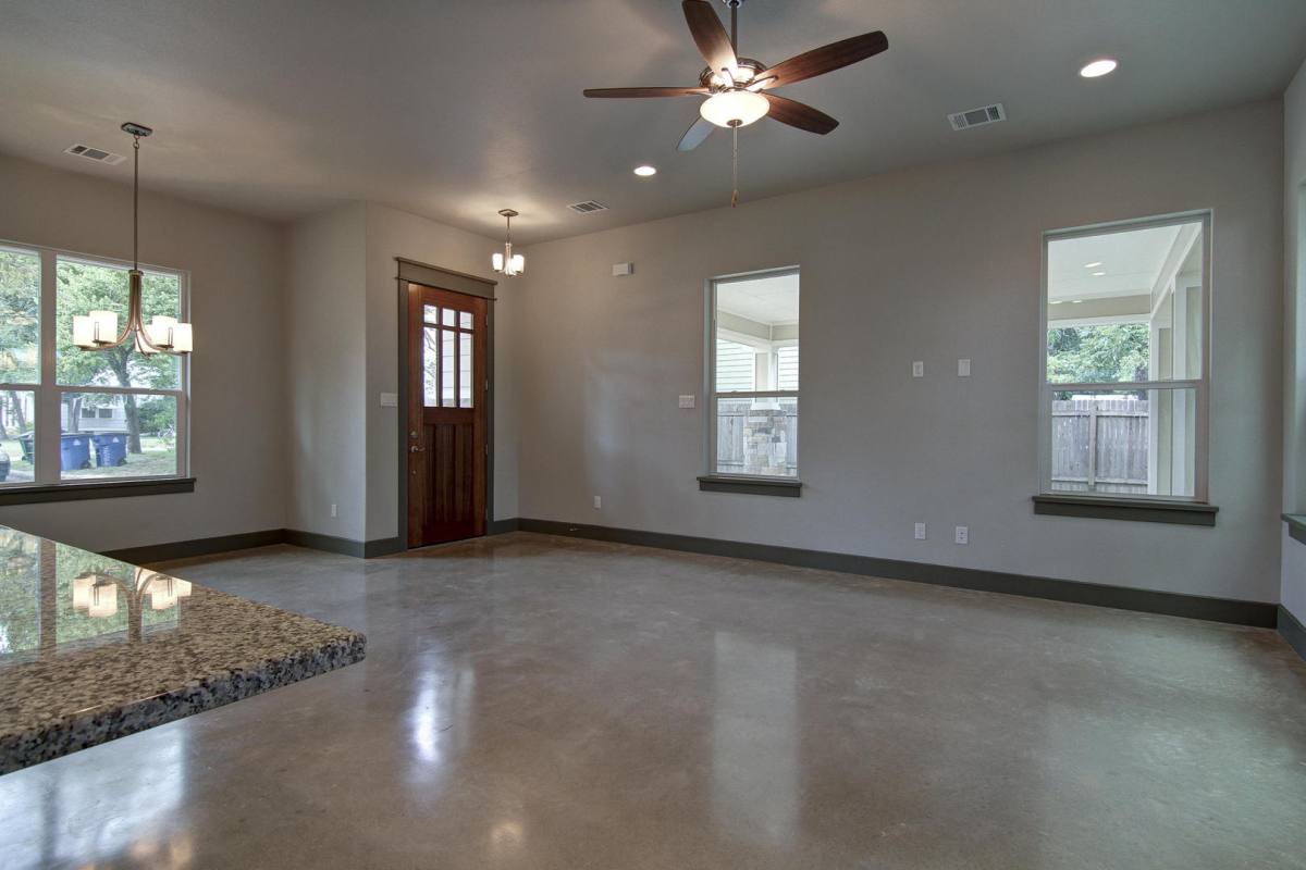 House for rent at 923 E 37th St, Austin, TX 78705