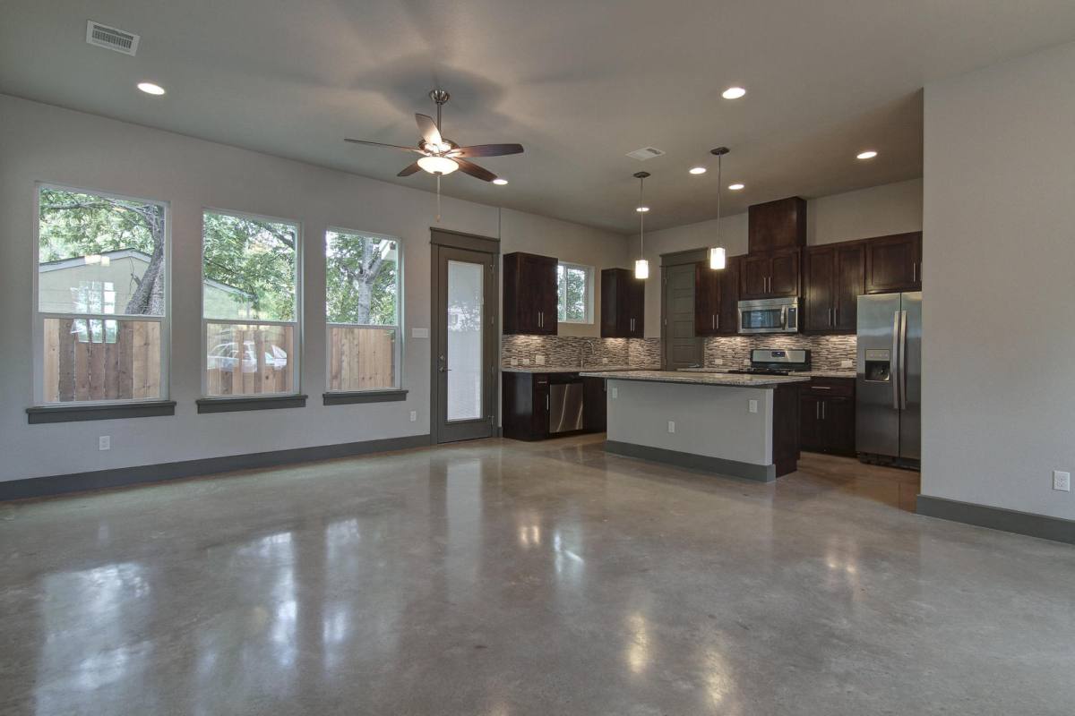 House for rent at 923 E 37th St, Austin, TX 78705