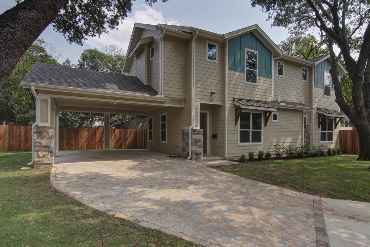 House for rent at 923 E 37th St, Austin, TX 78705
