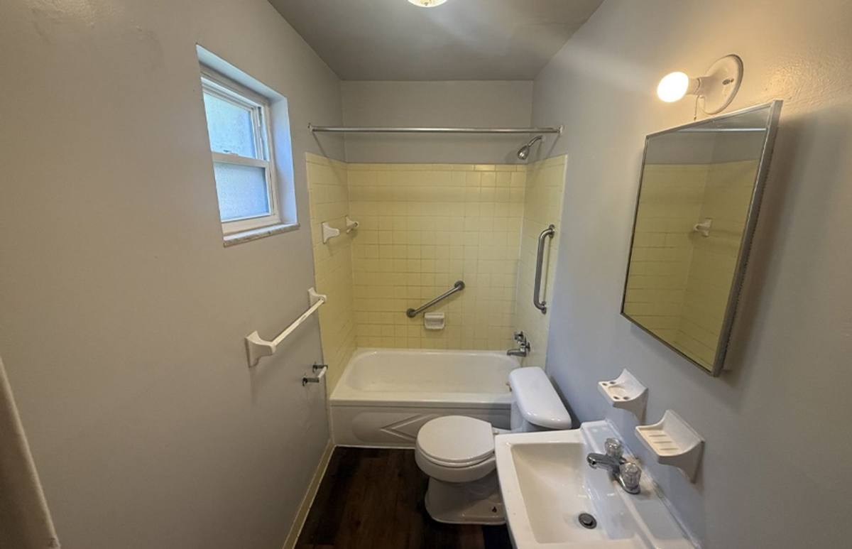 Apartment for rent at 830 Beecher St, Cincinnati, OH 45220